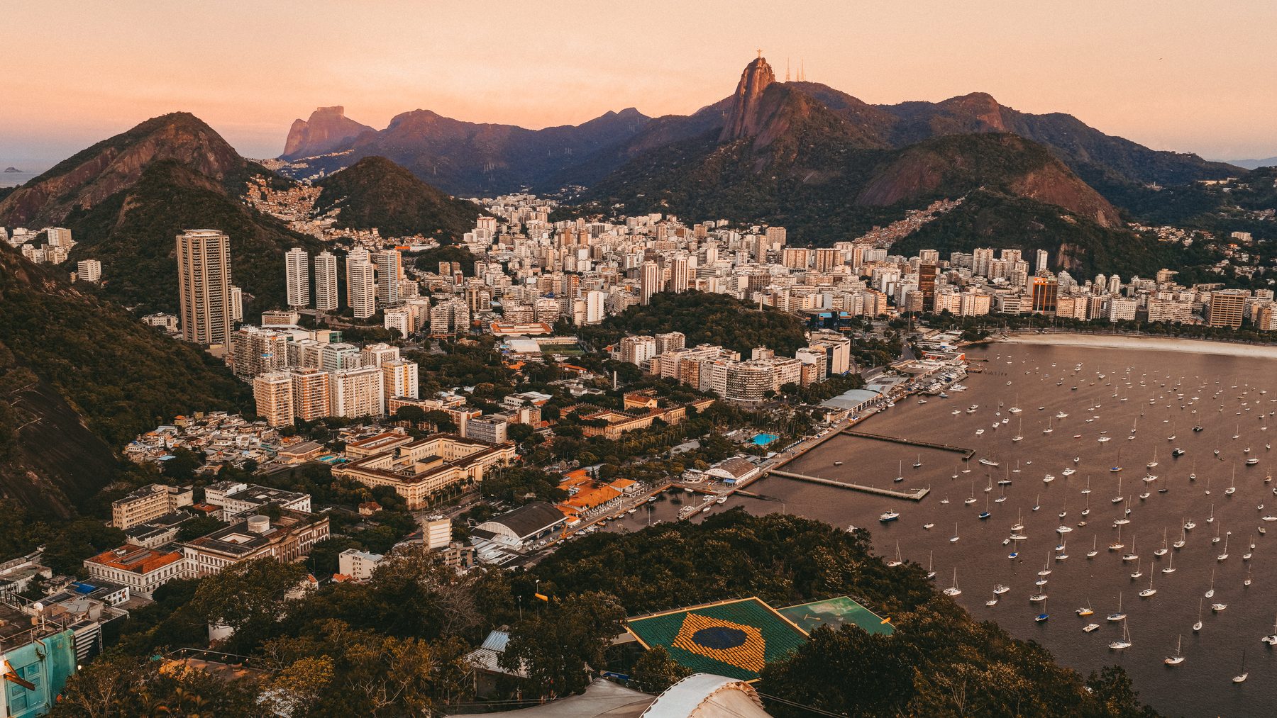 Havaianas — Mosaico no Bondinho — imagem 2